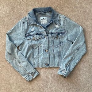 light wash hollister cropped jean jacket